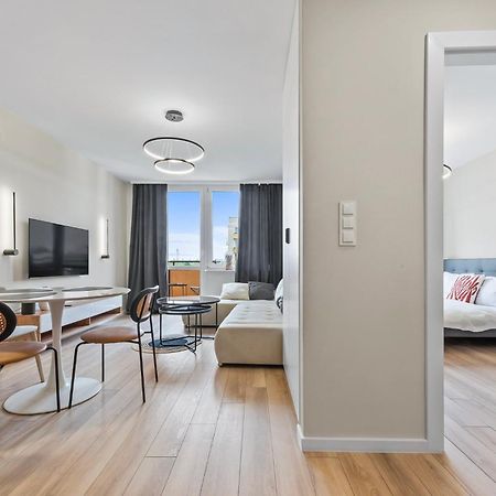 Rentplanet - Apartament Miedzynarodowa Варшава Экстерьер фото
