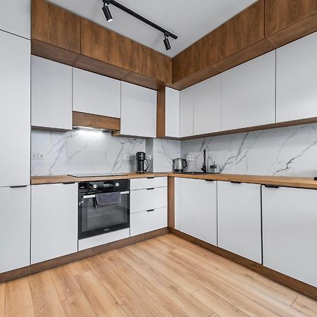 Rentplanet - Apartament Miedzynarodowa Варшава Экстерьер фото